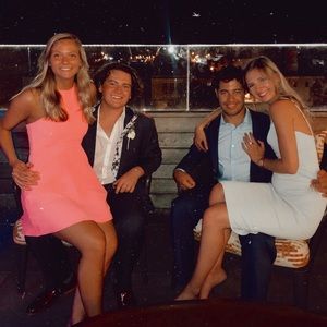 Meet your Posher, Chase